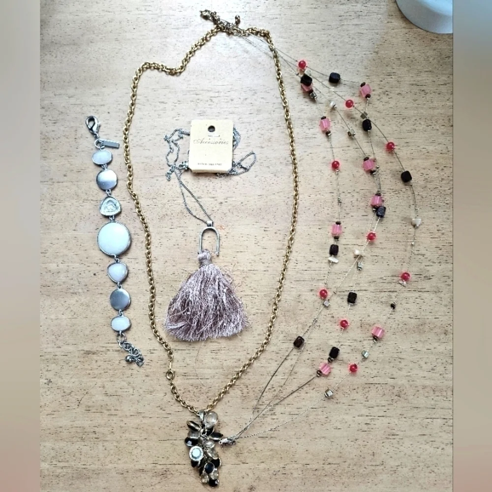 Necklaces set of 3 - Picture 1 of 6